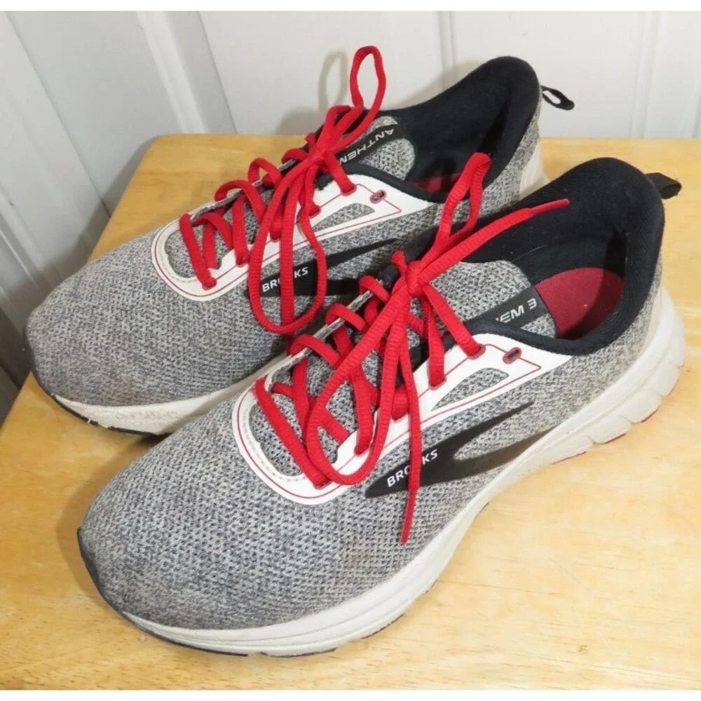 Brooks anthem running